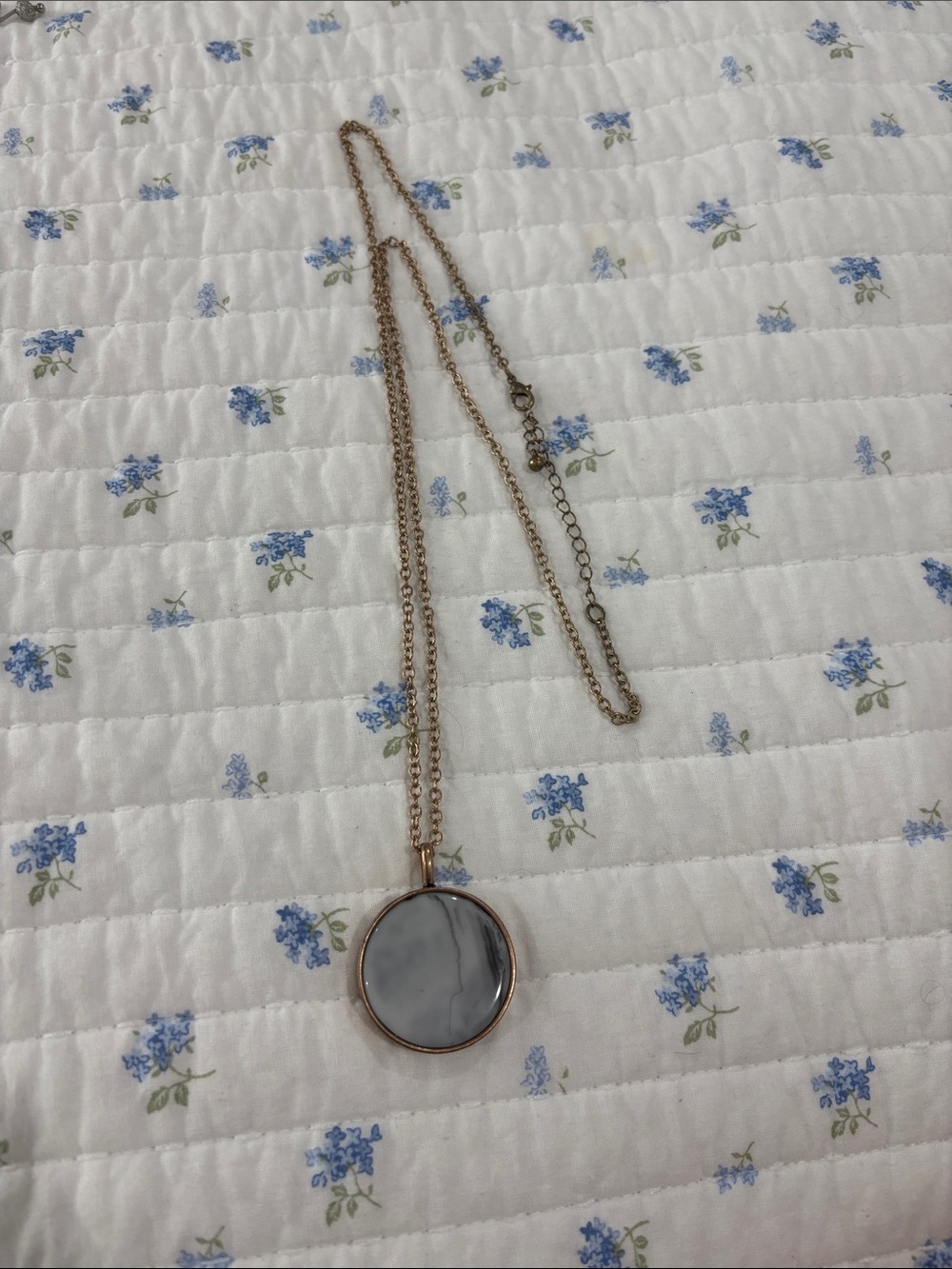 Gold-Tone Pendant Necklace with Gray Marble Disc